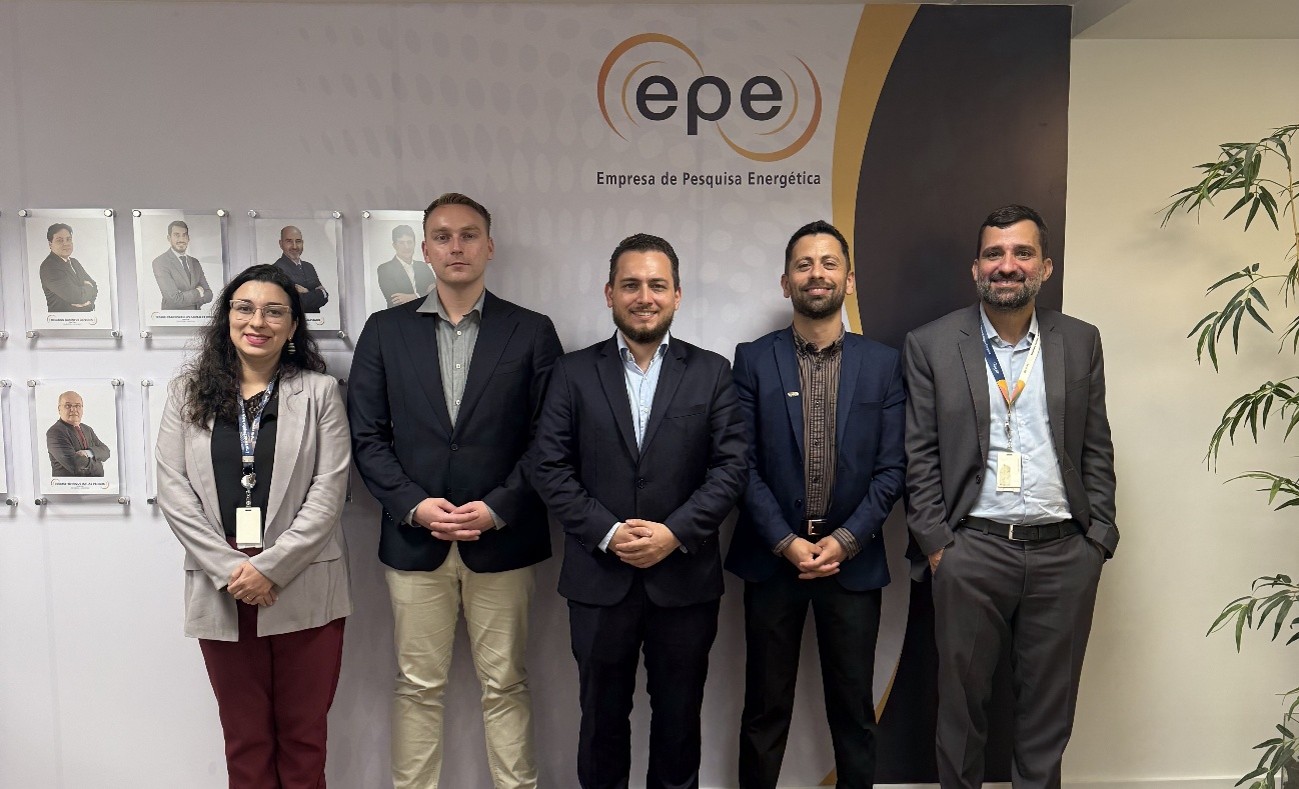 epe-recebe-instituicoes-da-holanda-img-1.jpg